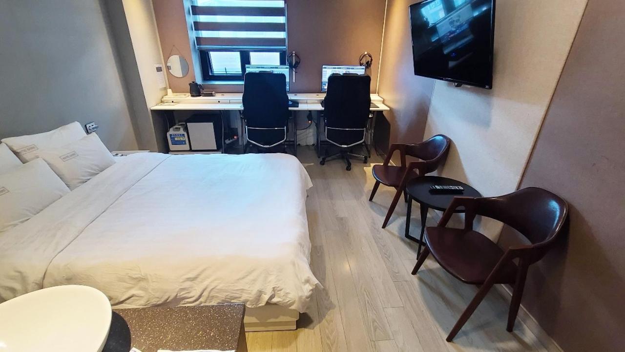 Seomyeon Ib Hotel Busan Exterior foto