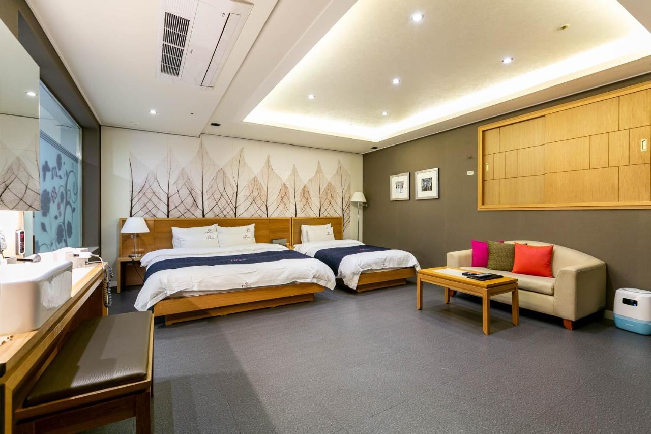 Seomyeon Ib Hotel Busan Exterior foto